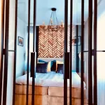 Czos Apartament *