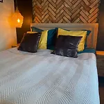 Czos Apartament *
