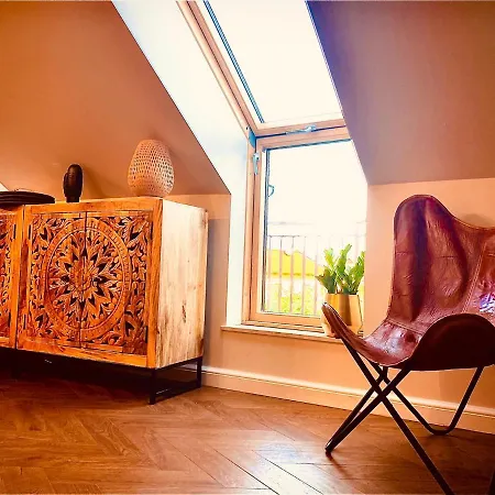 Czos Apartment *
