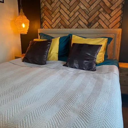 Czos Apartment *